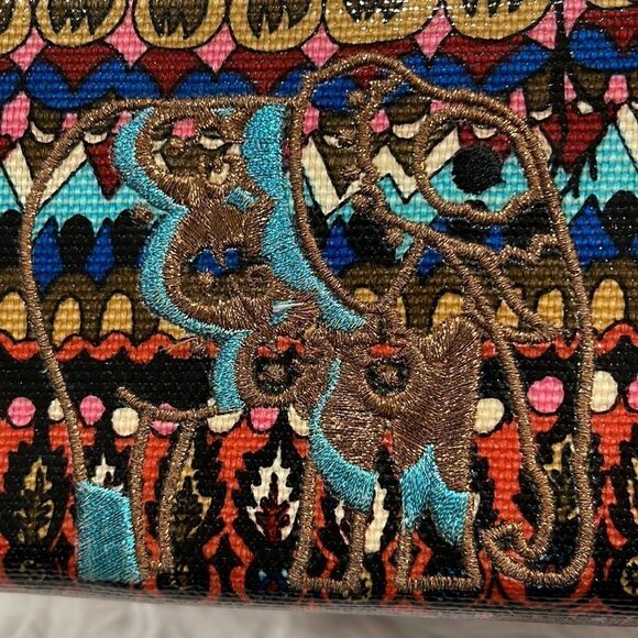 Sakroots Elephant Print Zip Around Wallet - Picture 16 of 16